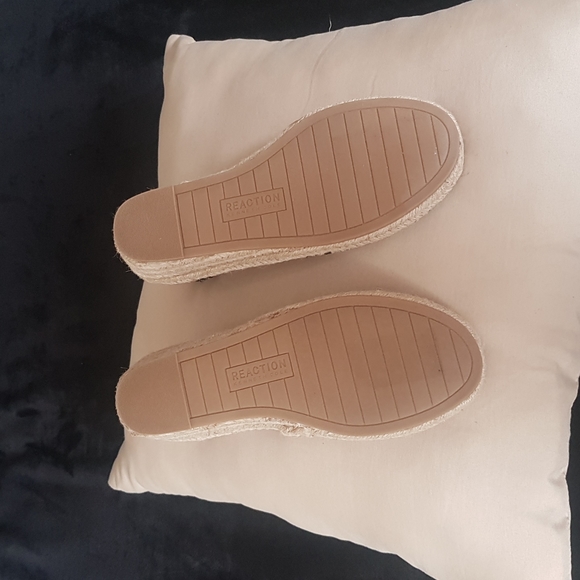 Wedges - Picture 2 of 4